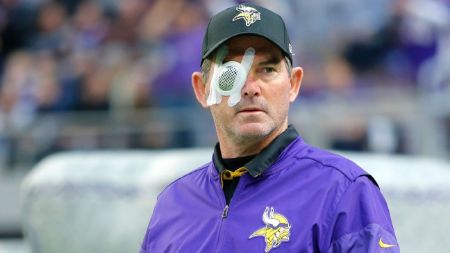 Zimmer with an eye patch