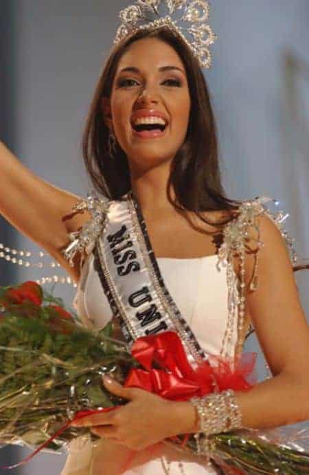 Amelia Vega Miss Universe
