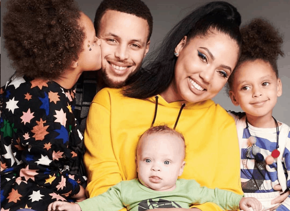 Stephen Curry with his family