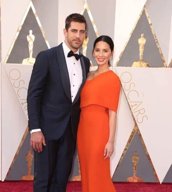 Aaron-Rodgers-with-Olivia-Munn-at-the-Academy-Awards