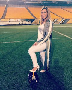 Chelsie-Kyriss-with-Antonio-Browns-helmet-at-Steelers