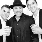 Oscar De La Hoya with his two sons
