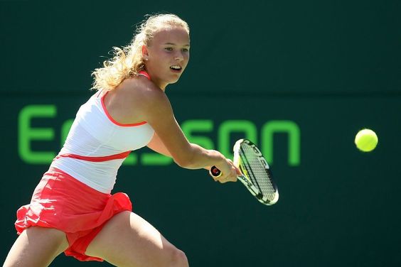 Caroline-Wozniacki-at-Sony-Ericsson-Open-in-2008