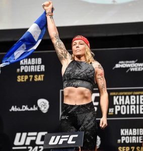 Joanne Calderwood with the Scottish flag at UFC.