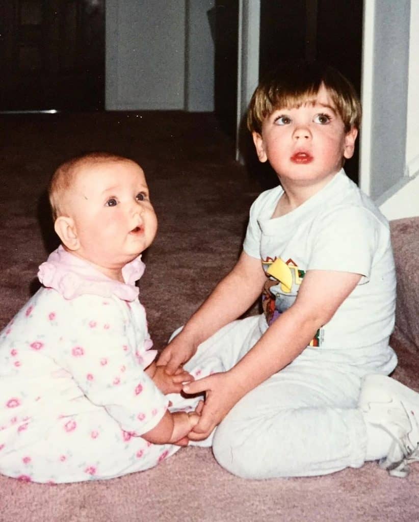 Lindsey-Horan-with-brother