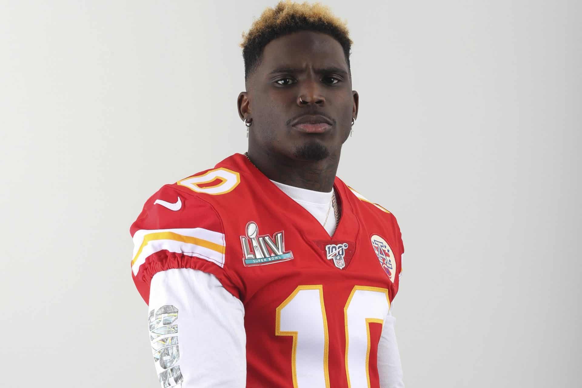 Tyreek Hill Bio [2022 Update] Early Life, Career & Net Worth Players Bio
