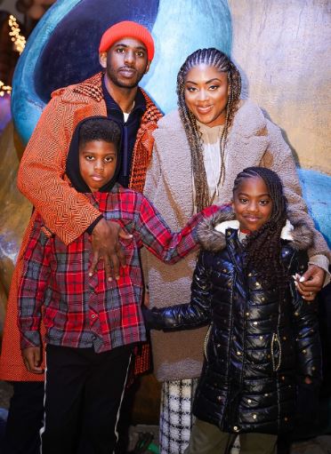 Chris Paul and his family 