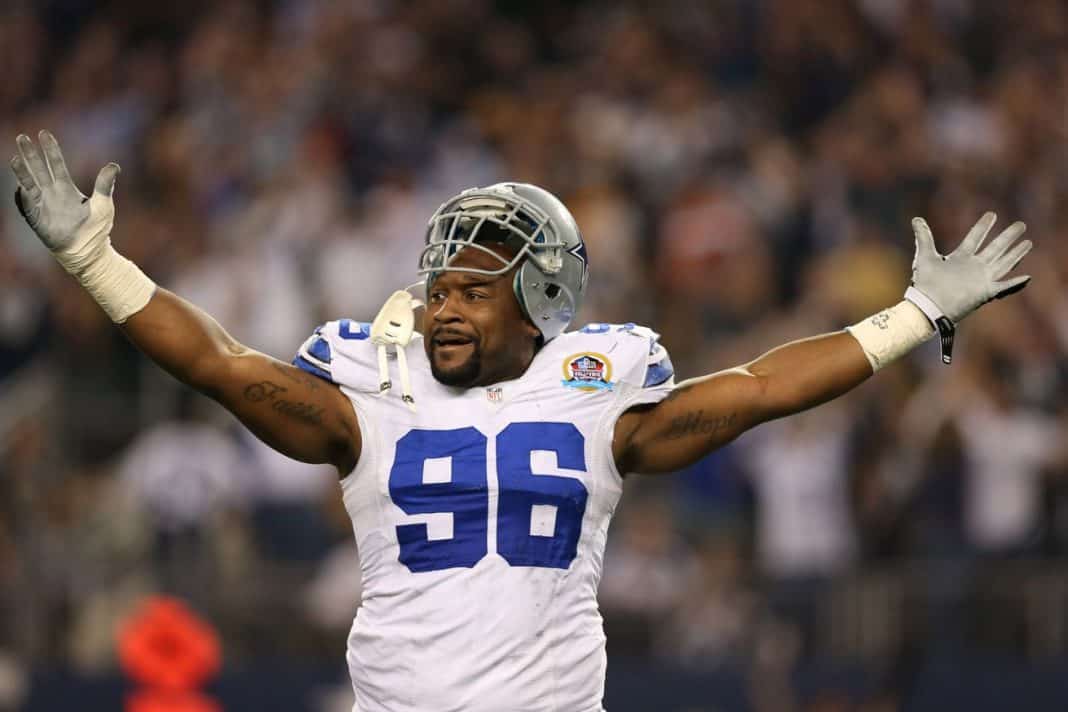 Marcus Spears [2022 Update]: Wife, Net Worth & Career - Players Bio