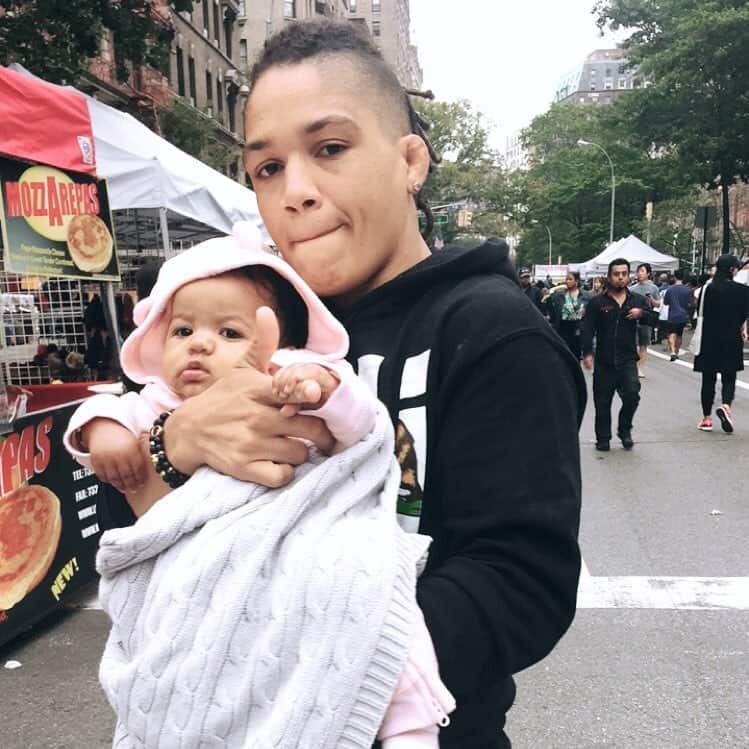 Sijara Eubanks with her baby daughter.