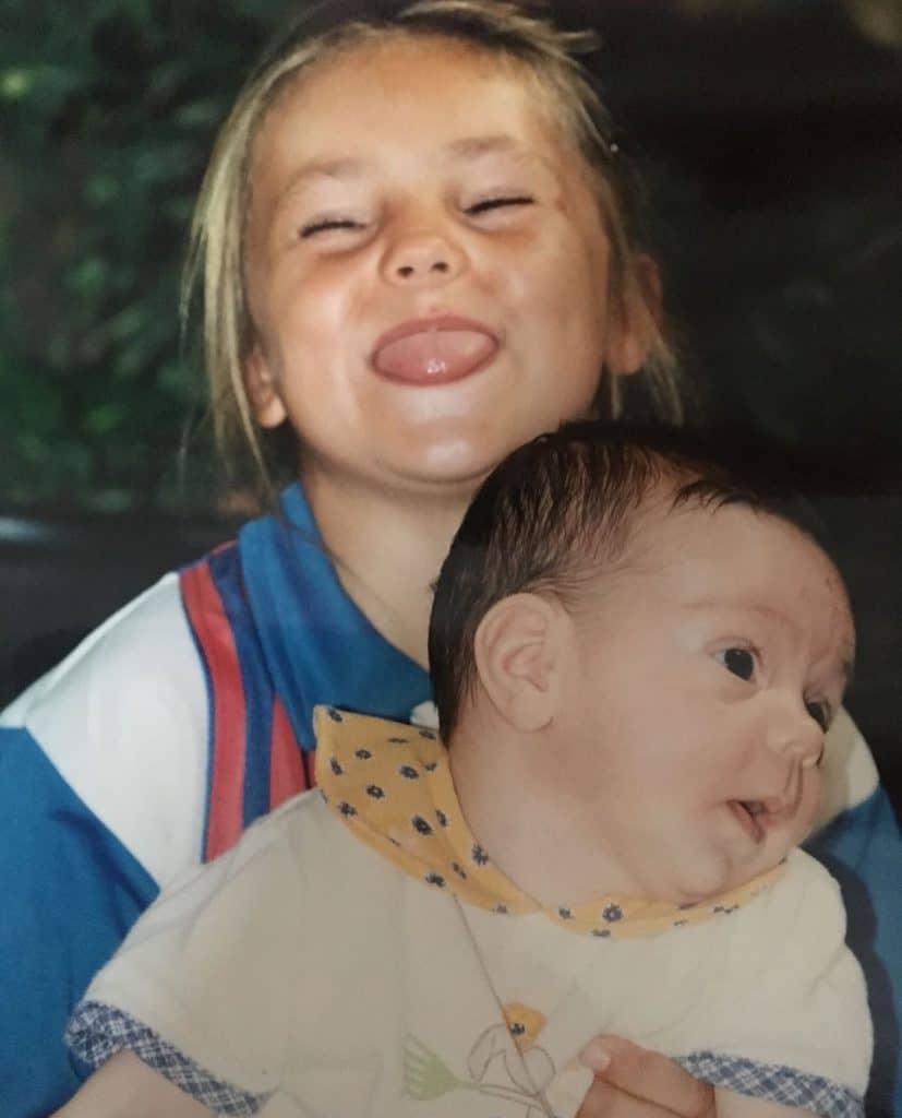 Lieke-martens-with-her-sister