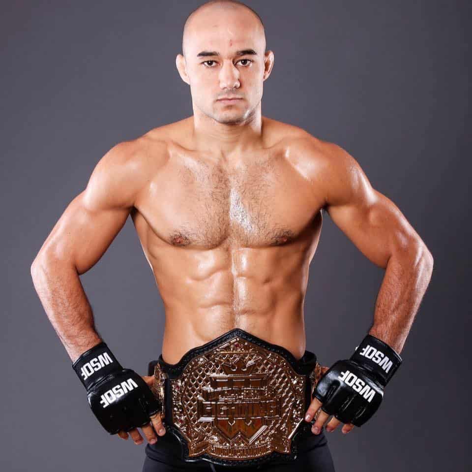 champion-belt-MMA-fighter