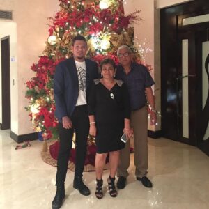 Felix Hernandez with his parents