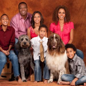 Rodney Peete with his family