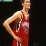 Shawn Bradley Playing For The Philadelphia 76ers
