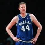 Shawn Bradley With The Mavs