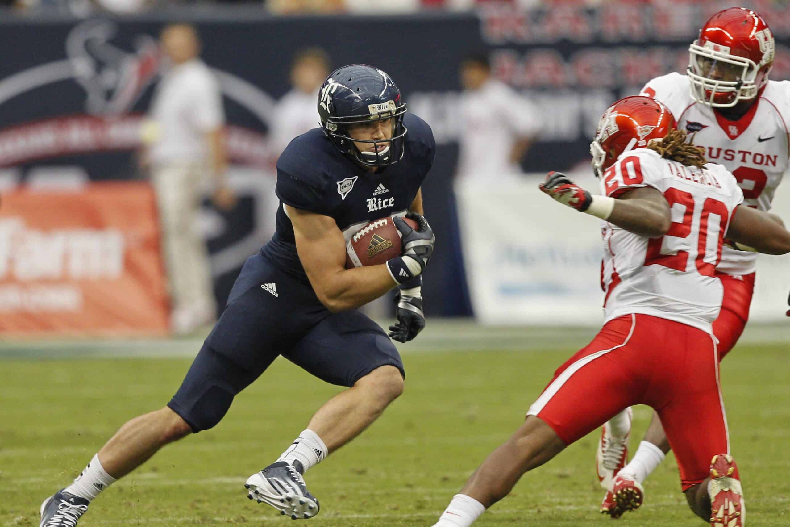 Vance McDonald Playing At Rice University