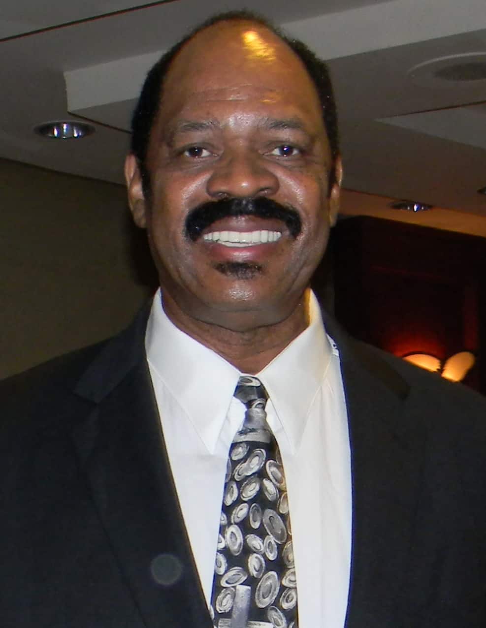 NBA Center Artis Gilmore