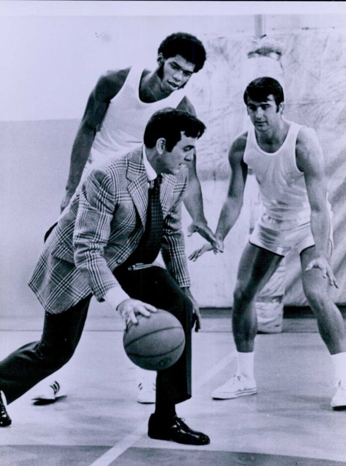 Gail Goodrich Bio Stats, Net Worth, Wife & Hall of Fame Players Bio