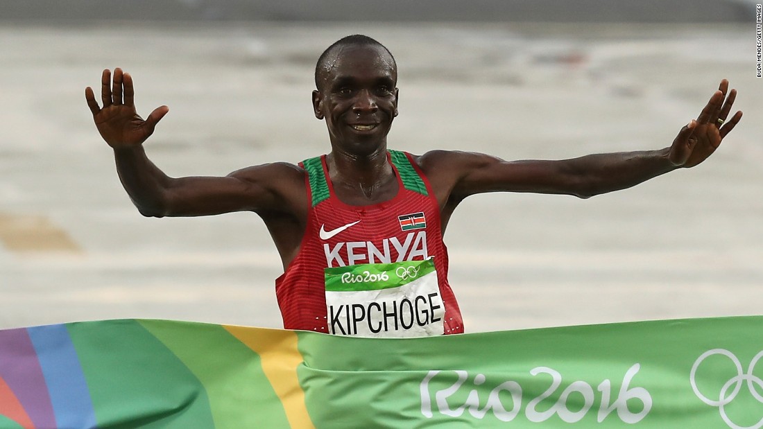 Eliud Kipchoge Bio [2021 Update]: Early Life, Diet, Training, &amp; Net Worth