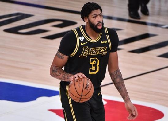 LeBron James Lakers doing their best to make Anthony Davis feel  comfortable in control  Orange County Register