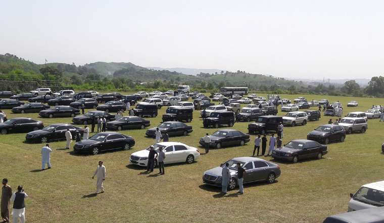 Imran Khan auctioned the luxurious cars