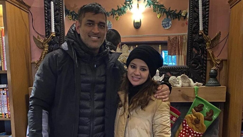 MS Dhoni lifestyle and vacation 