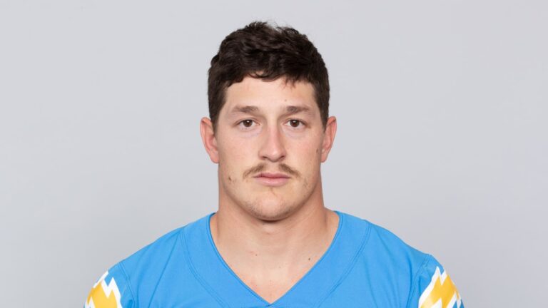 Nick Vigil