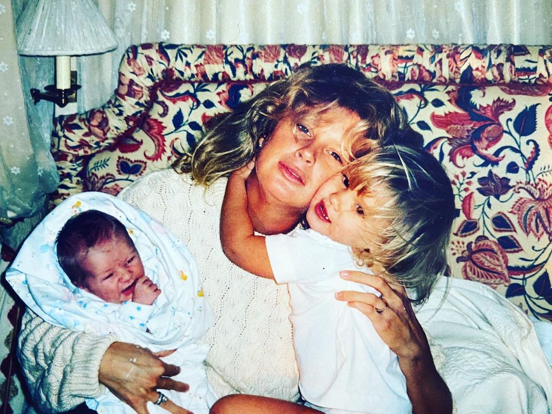 Rachel Hunter with her children Liam Stewart (left) and Rene Stewart (right)