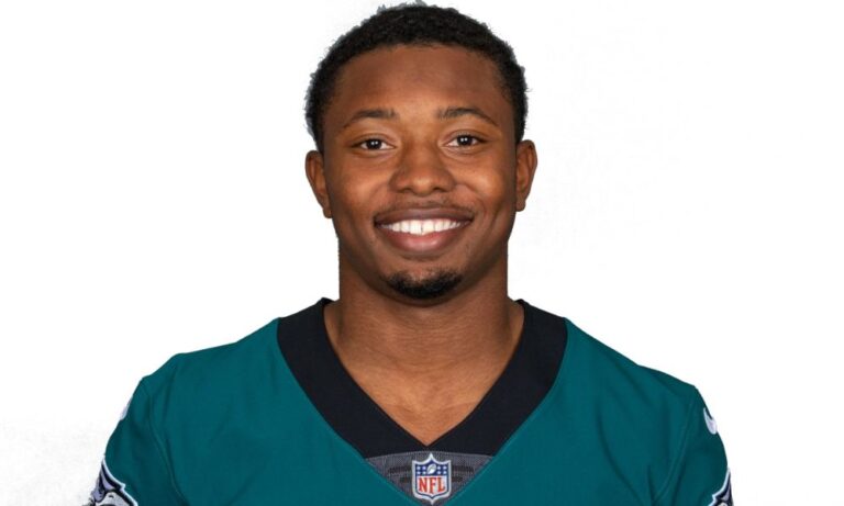 Philadelphia Eagles running back, Kenneth Gainwell made his debut in the 2021 NFL Draft at 150 pick overall. Explore his career stats, honors, and net worth!