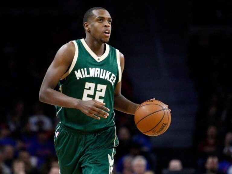 Khris Middleton Networth salary sponsorship endorsement and relationship