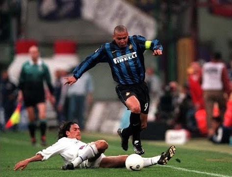 Ronaldo dribble past Maldini