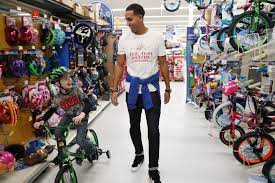 Kevin Martin for charity shopping