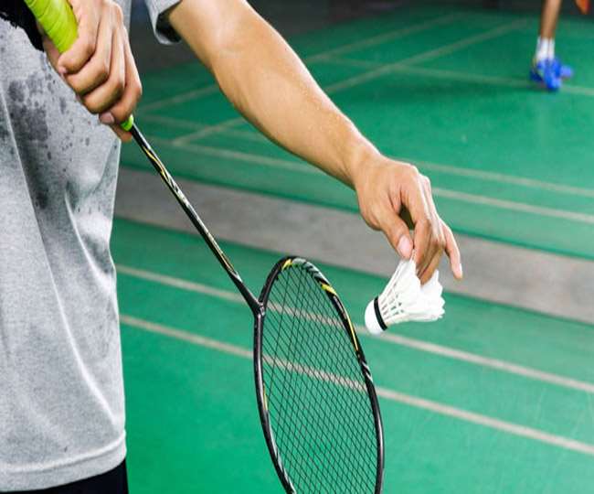 Indoor-game-Badminton 