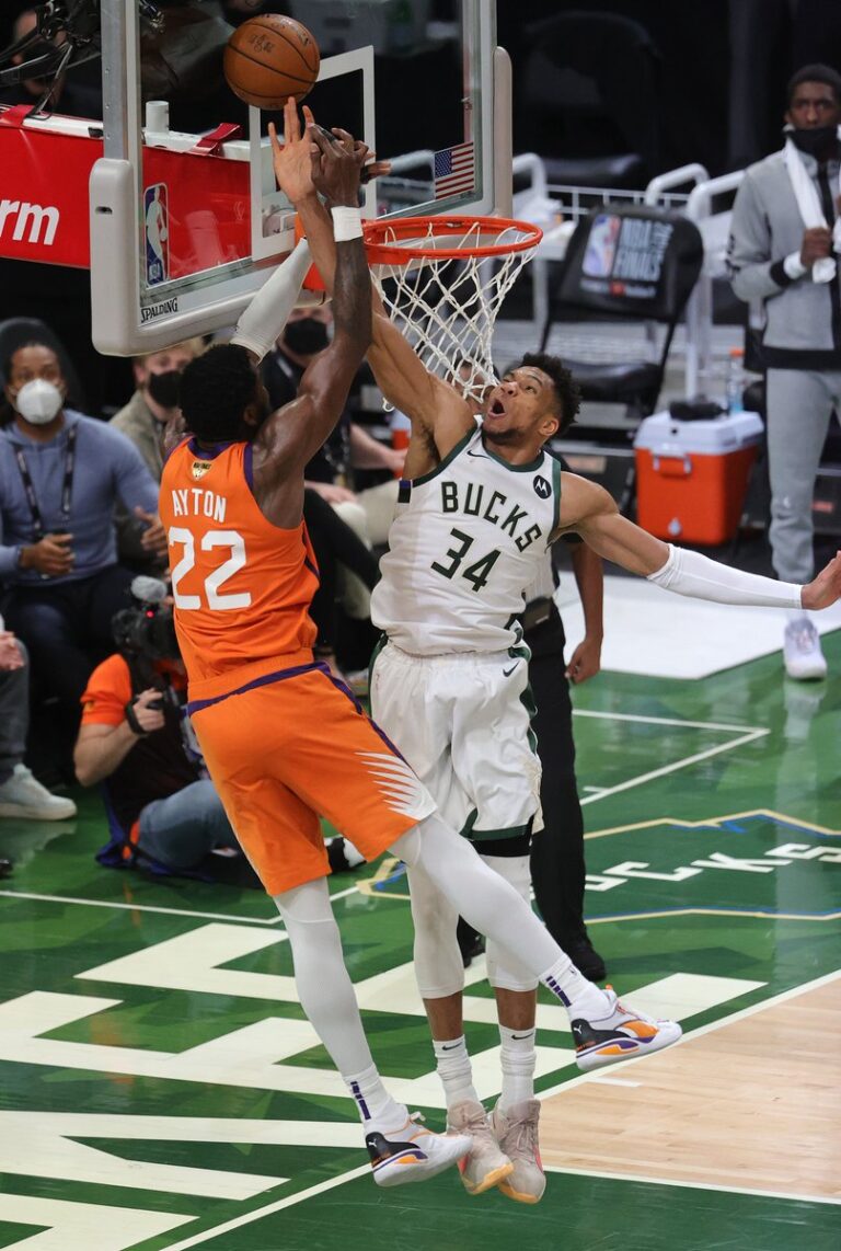 Giannis and Khris huge performance