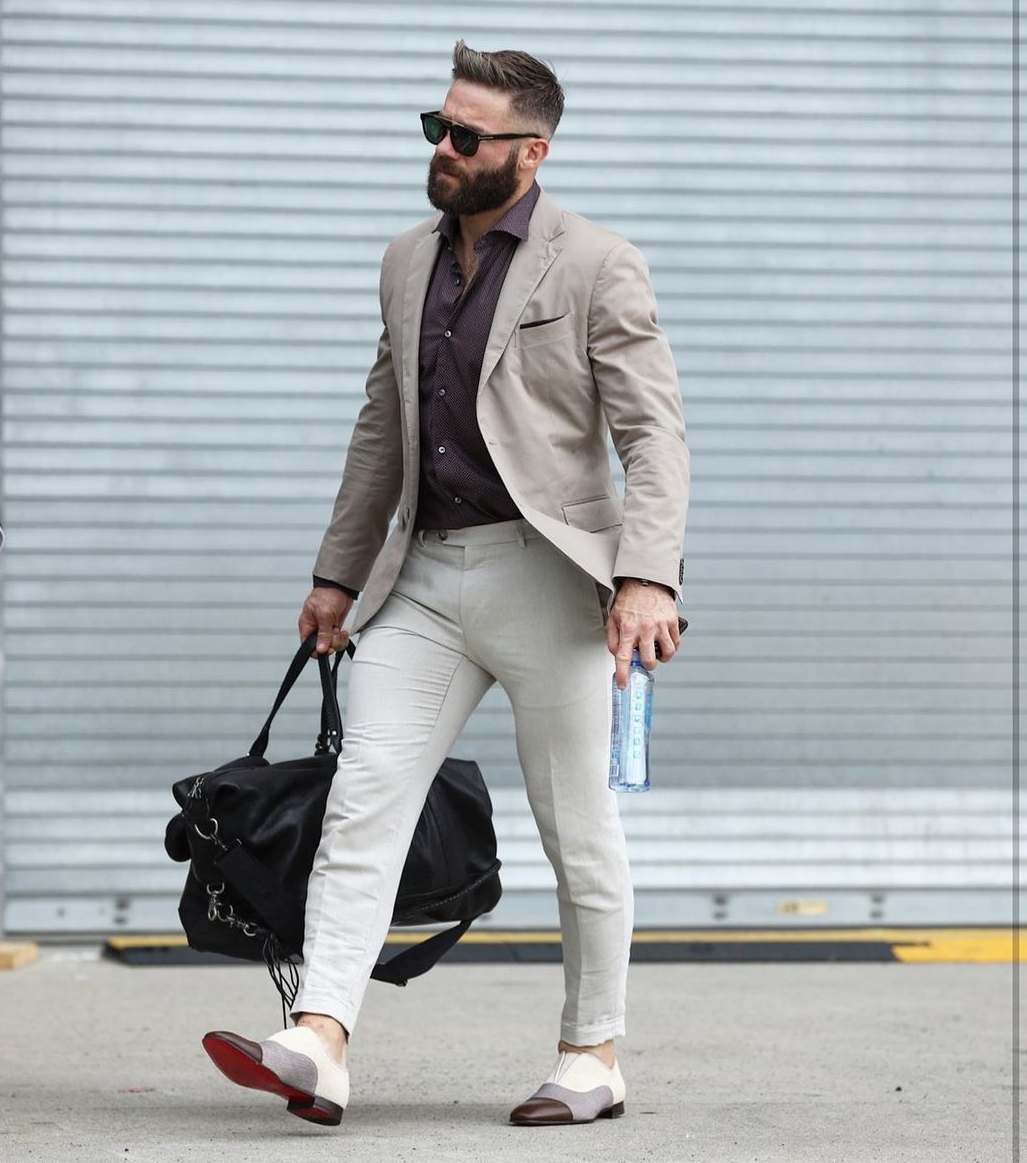 12 Best Looking NFL Players [2024 Update] Players Bio