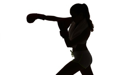 Top 15 Greatest Female Boxers Of All Time [2021-2022 Edition]