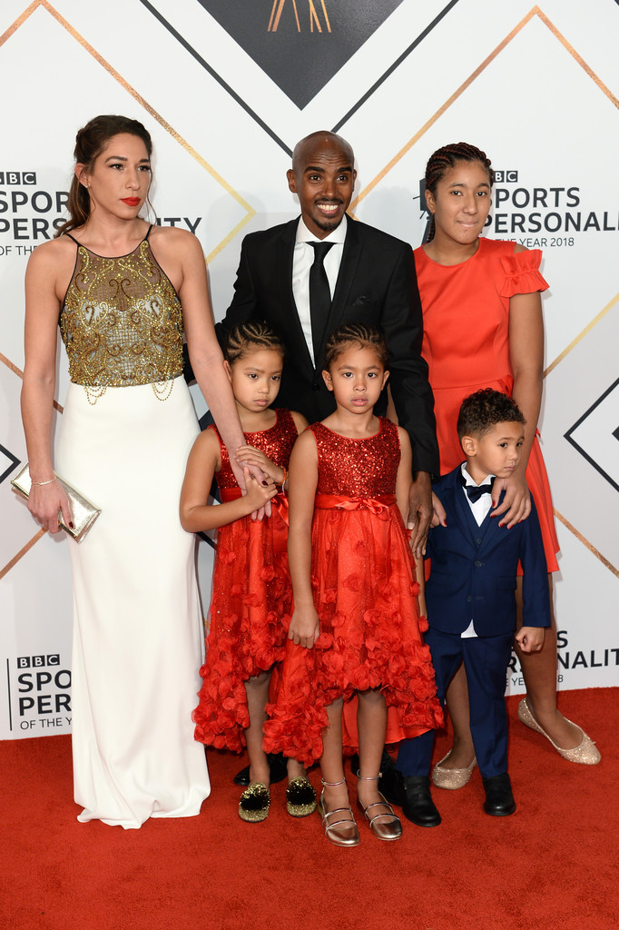 Mo's wife and kids