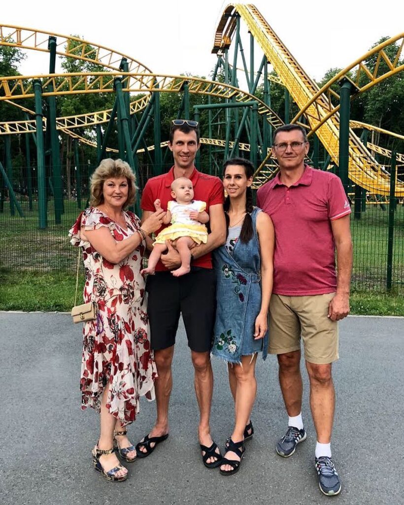Bohdan Bondarenko with his family
