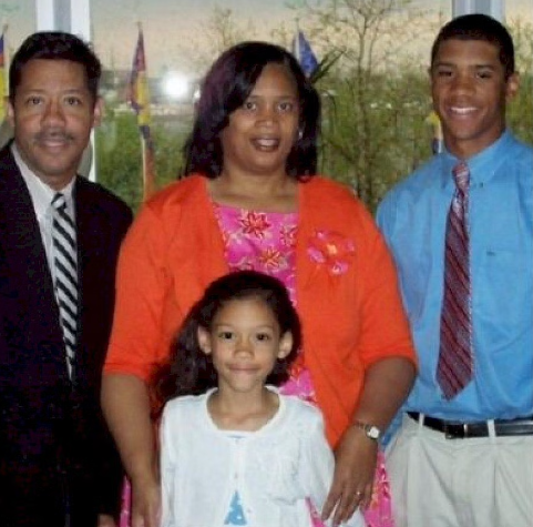 Harrison Benjamin Wilson III With His Wife Turner Wilson And Children