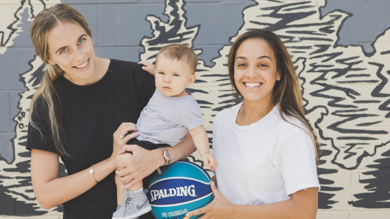Leilani Mitchell with her fiancé Mikaela Dombkins and Son Kash Maxwell