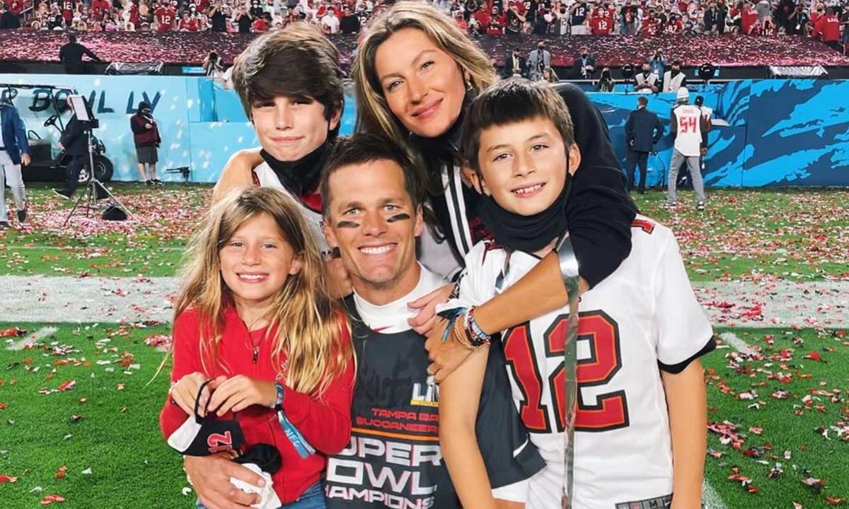 Tom Brady With His Ex-Wife And Kids Right After Winning The 2021 Super Bowl 