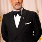 tom-hanks-black-suit-in-event