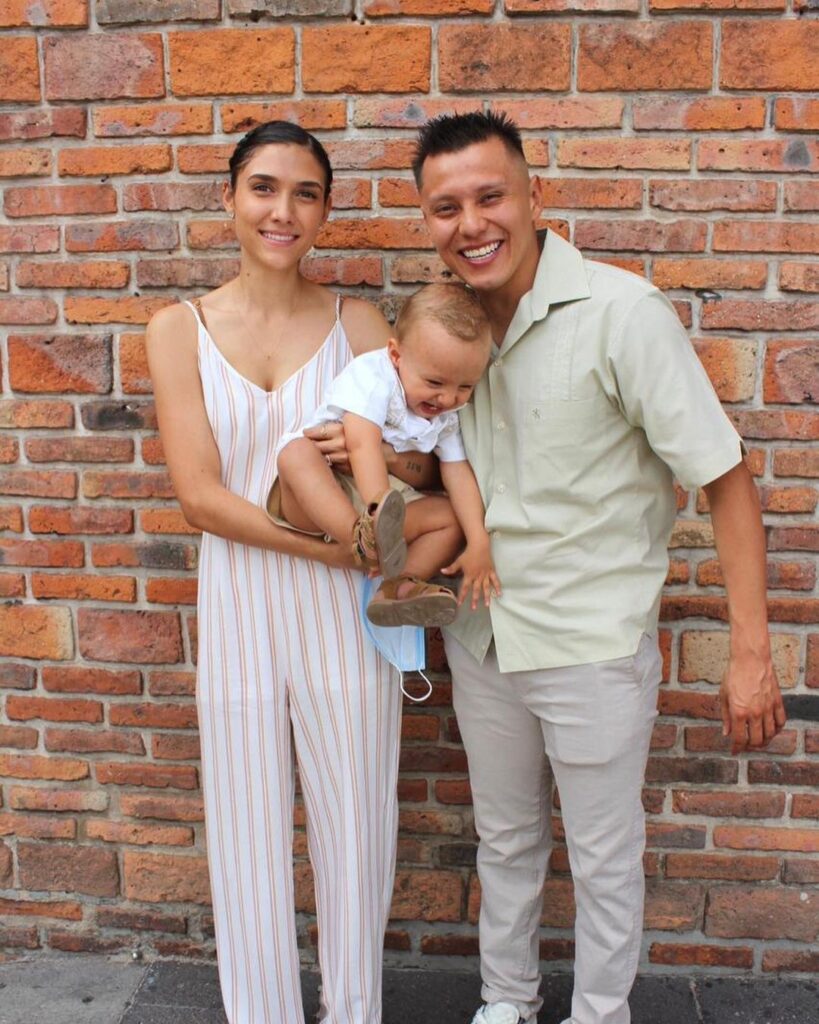 German-Sanchez-with-family