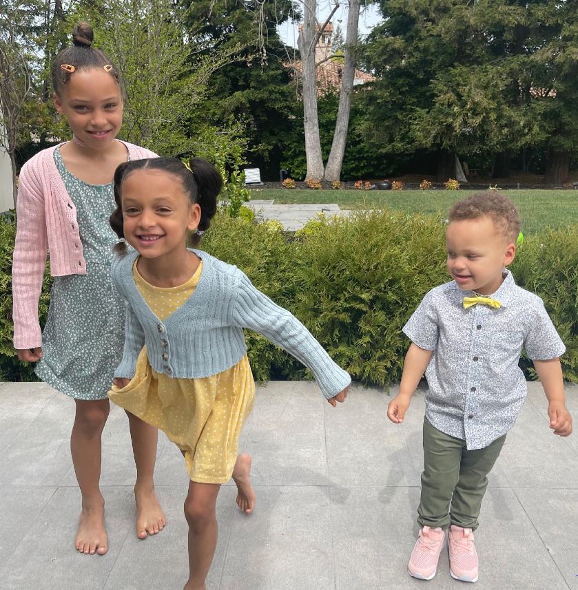 Canon Curry With His Sisters