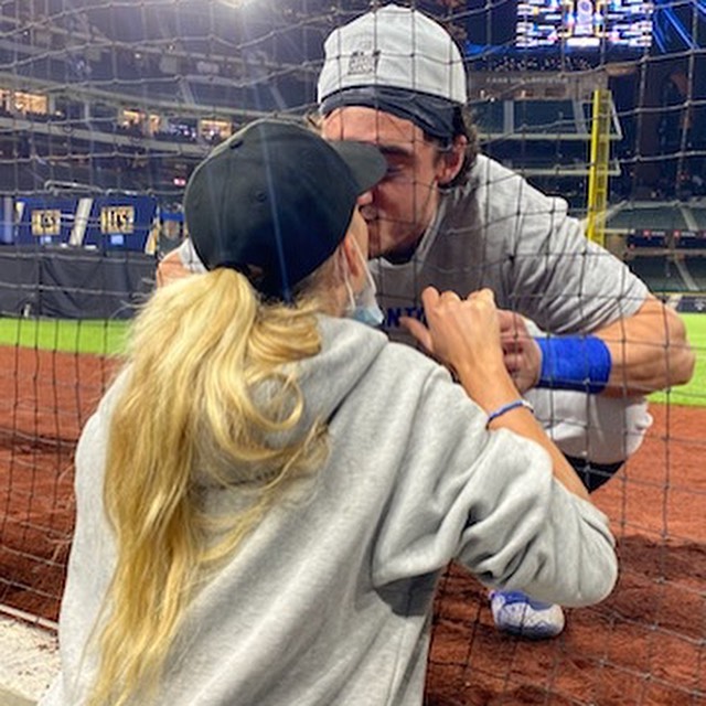 Cody Bellinger's model girlfriend Chase Carter pens birthday tribute