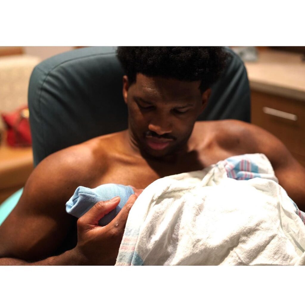 Joel Embiid with his newborn son in the hand (Source: Instagram)