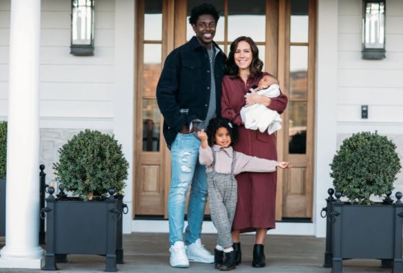 Jrue Holiday with his wife Lauren, daughter Tyler and son Hendrix. (Source: nytimes.com)