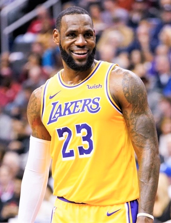 LeBron-James-In-Lakers-Jersey