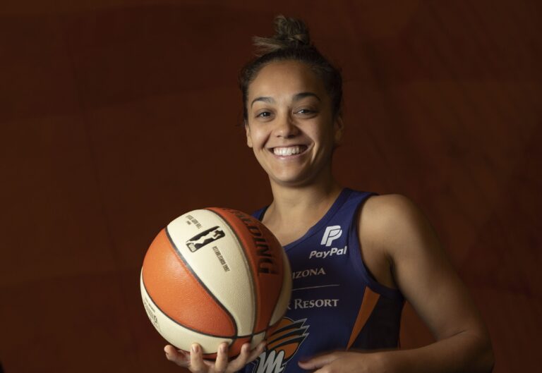 Leilani Mitchell WNBA
