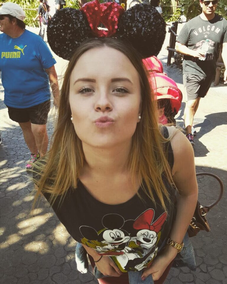 Nikola-Jokic-Wife-Natalija-Macesic-In-Street-Festival